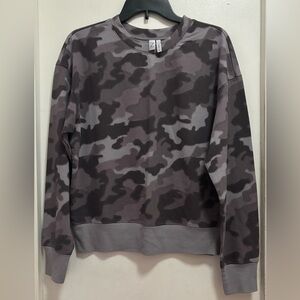 Z by Zella Plum Camouflage Crew Neck Sweatshirt Sz M